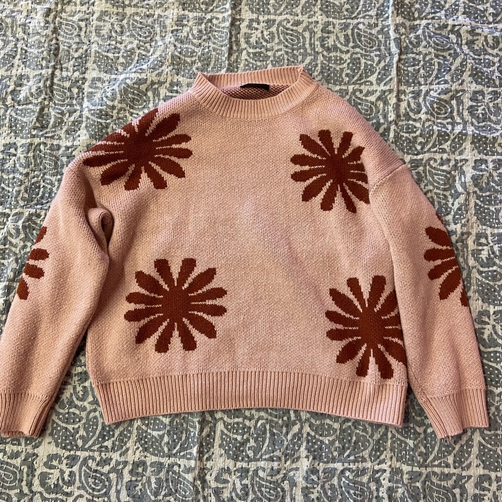 Retro Daisy Sweater